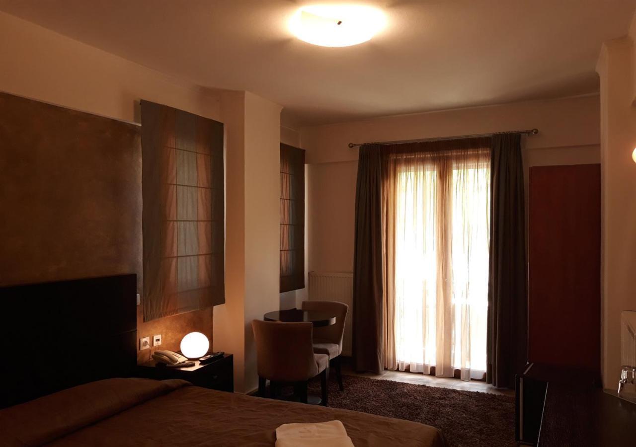 Ahilion Hotel Kalavryta Exterior foto