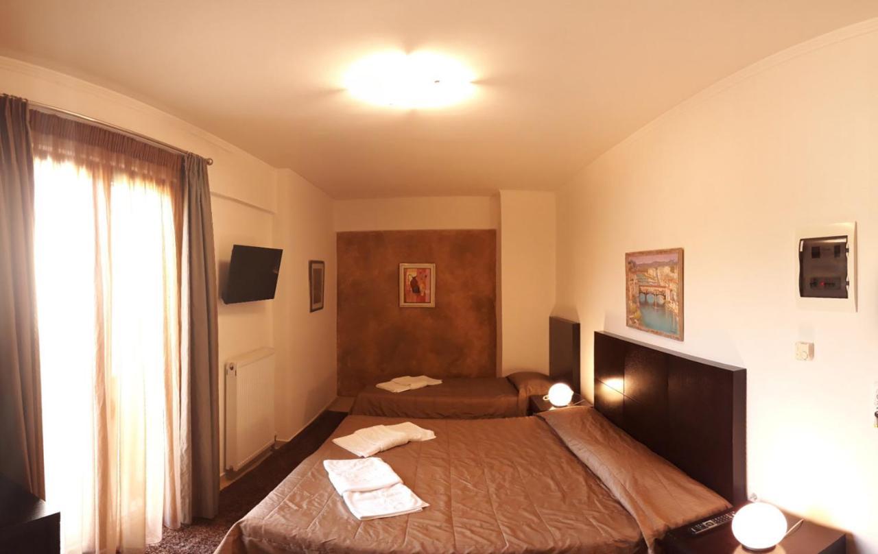 Ahilion Hotel Kalavryta Exterior foto